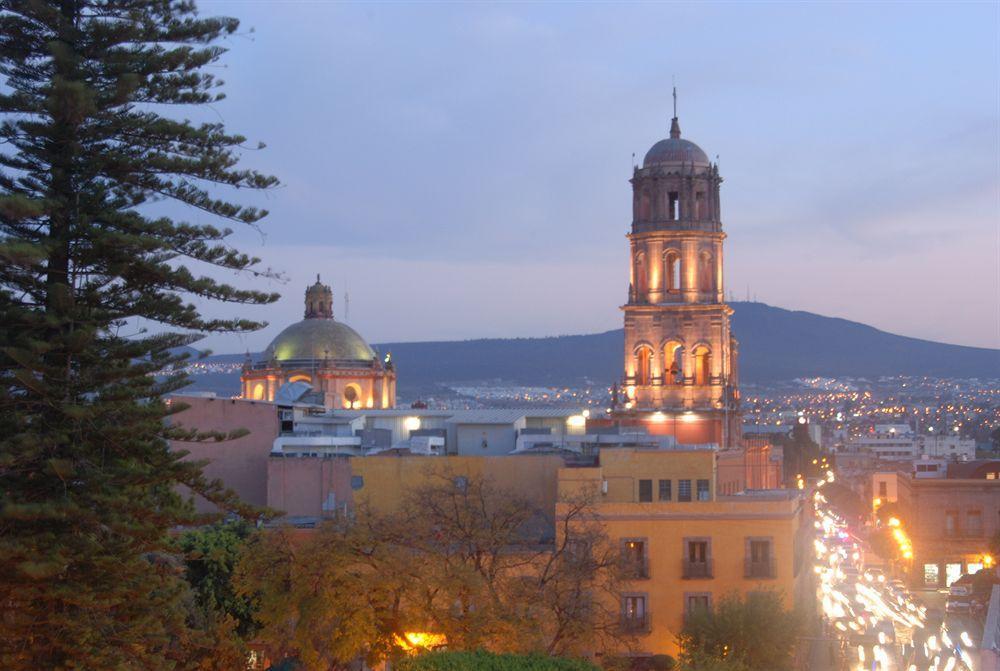 Centro 19 Hotel Queretaro Exterior photo